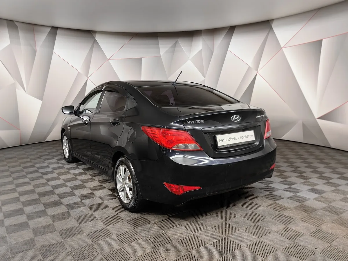 Hyundai Solaris 1.6 AT (123 л.с.) Comfort Черный в АВИЛОН. Слайд №4