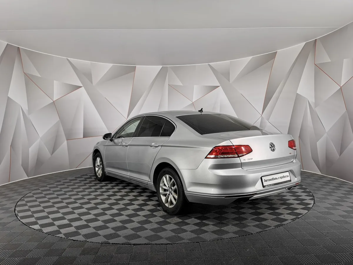 Volkswagen Passat 1.8 TSI BlueMotion DSG (180 л.с.) Comfortline Серебристый в АВИЛОН. Слайд №4