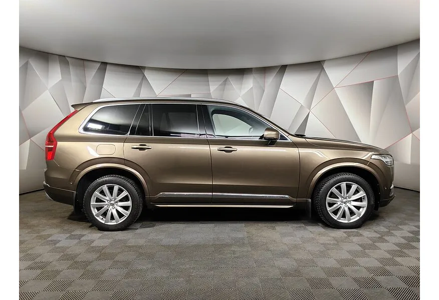 Volvo XC90 2.0 D5 Drive-E AT AWD (235 л.с.) Inscription Коричневый в АВИЛОН. Слайд №6