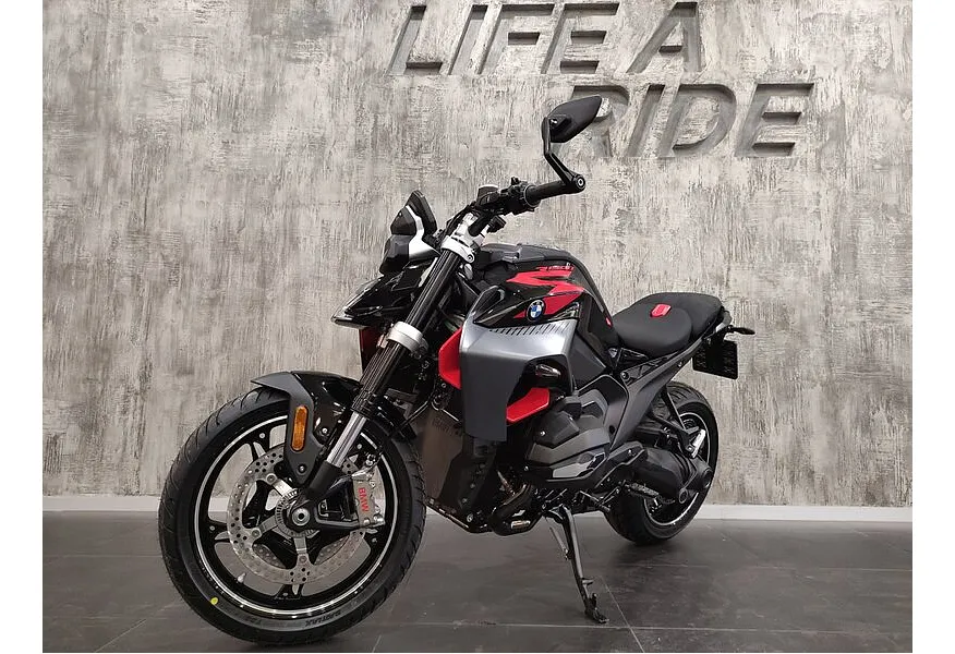 АВИЛОН - BMW Motorrad R 1300 R R 1300 R 1300 см³ (145 л.с.) (145) 1300 Черный - slide 9866011