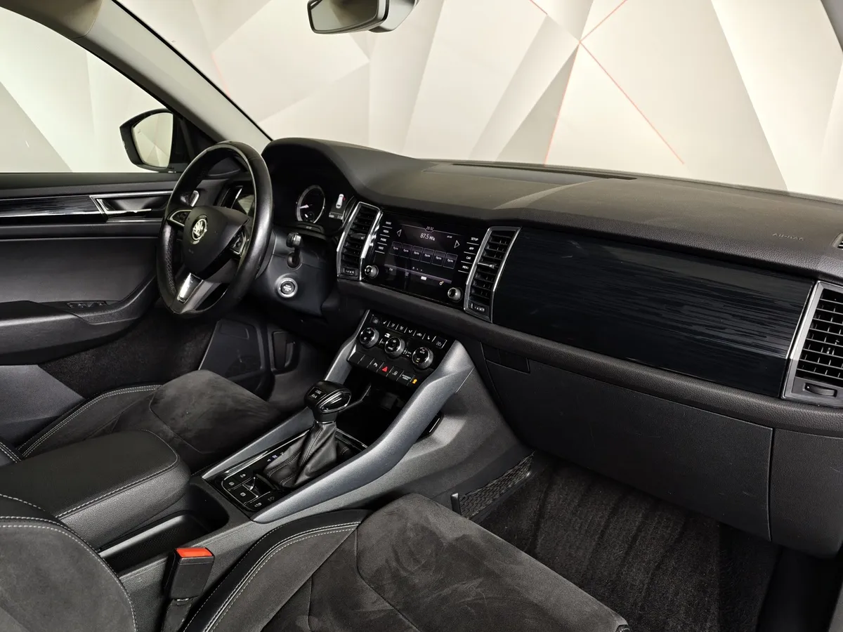 Skoda Kodiaq 2.0 TSI DSG 4WD (180 л.с.) Style Plus Серый в АВИЛОН. Слайд №12