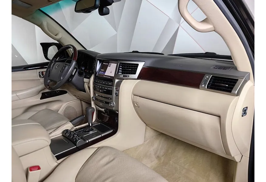 Lexus LX 570 AT (367 л.с.) Черный в АВИЛОН. Слайд №10