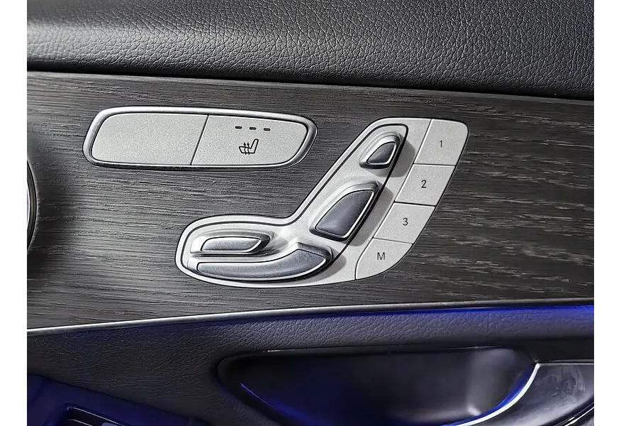 Mercedes-Benz GLC Купе 300 9G-TRONIC 4MATIC (249 л.с.) Sport Белый в АВИЛОН. Слайд №23