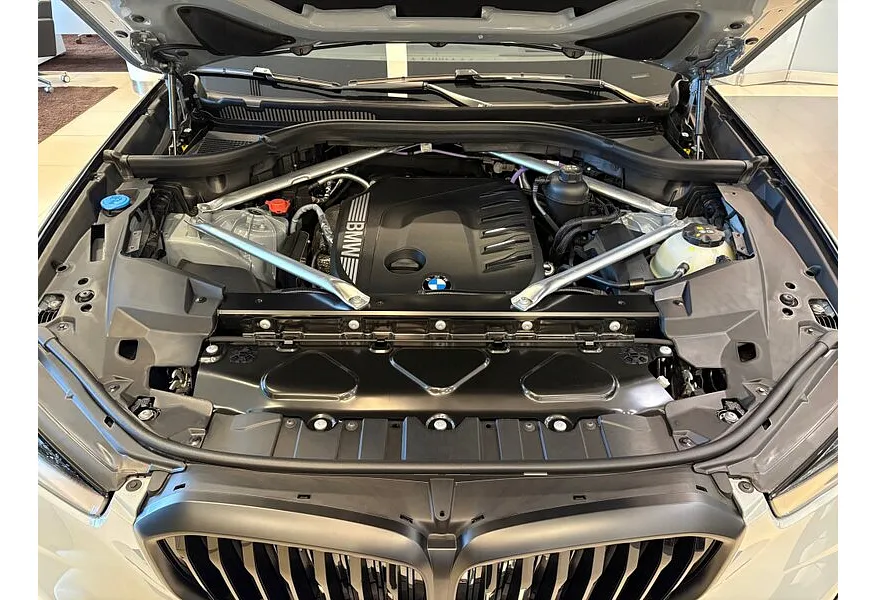 BMW X5 xDrive30d Steptronic (249 л.с.) M Sport Серый в АВИЛОН. Слайд №13