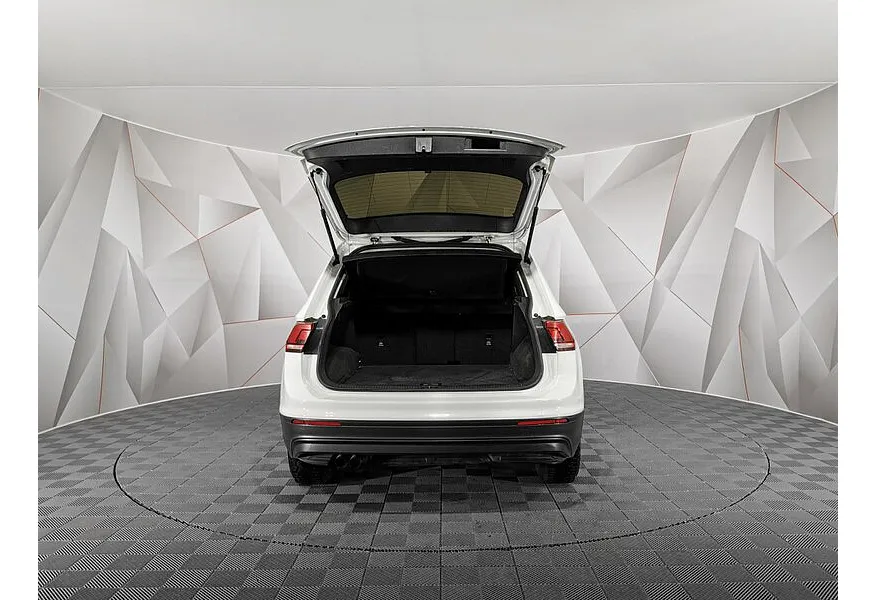 Volkswagen Tiguan 1.4 TSI BlueMotion MT (125 л.с.) Comfortline Белый в АВИЛОН. Слайд №12