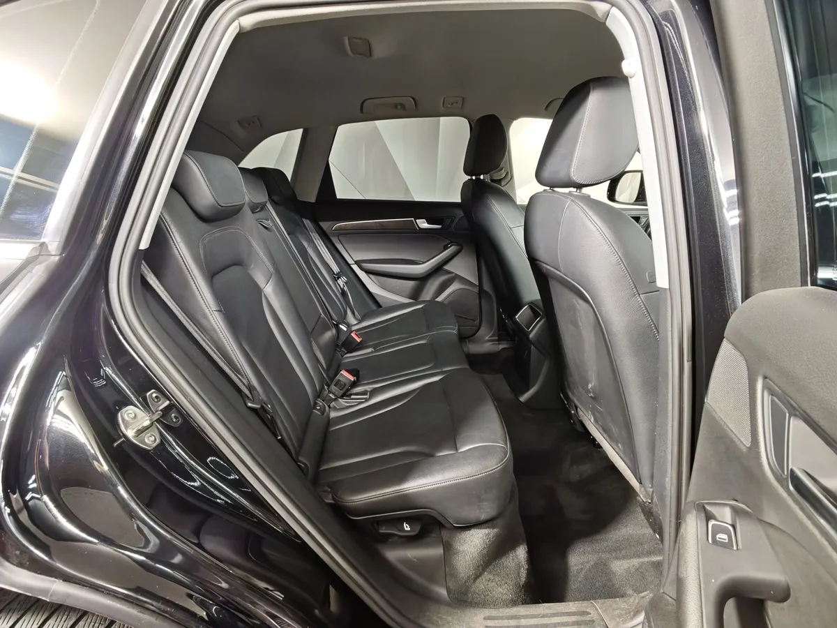 Audi Q5 2.0 TFSI Tiptronic quattro (225 л.с.) Черный в АВИЛОН. Слайд №16