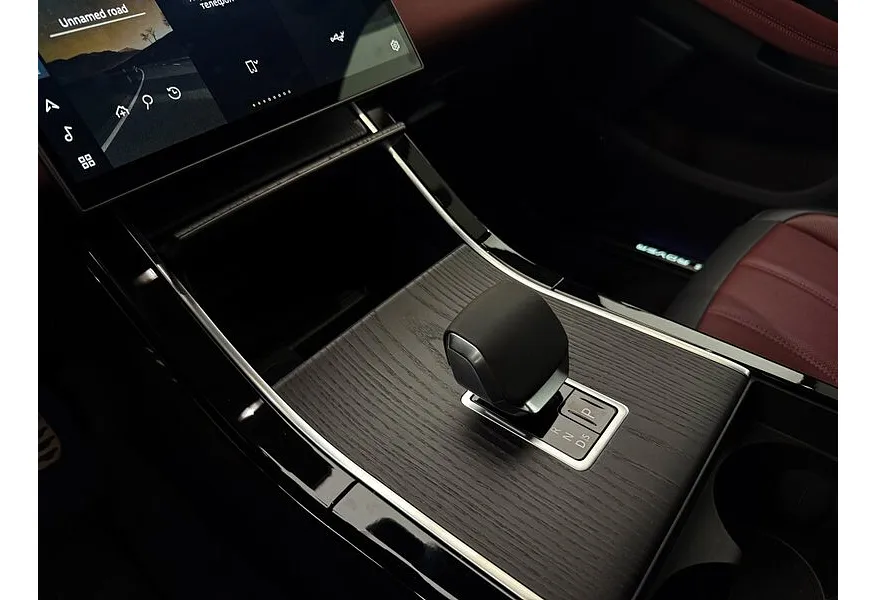 Land Rover Range Rover Evoque 2.0 AT 4WD (249 л.с.) Driving Light Glory Черный в АВИЛОН. Слайд №20