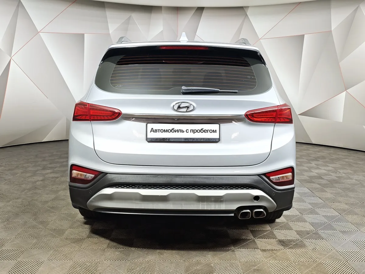 Hyundai Santa Fe 2.2 (200 л.с.) CRDi - 8AT High-tech Серый в АВИЛОН. Слайд №8