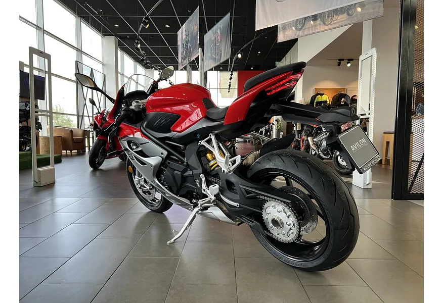 LIVE. Слайд №6