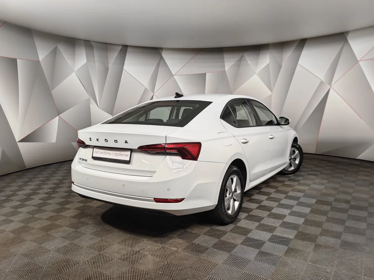 Skoda Octavia 1.4 AT FWD (150 л.с.) Белый в АВИЛОН. Слайд №2