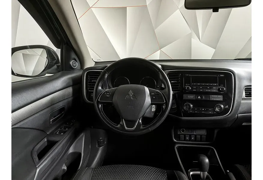 Mitsubishi Outlander 2.0 CVT 4WD (146 л.с.) Белый в АВИЛОН. Слайд №18