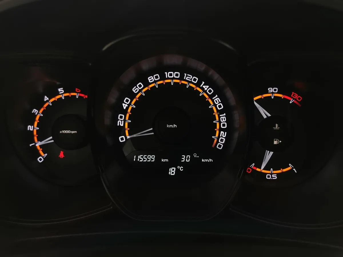 ВАЗ (Lada) Vesta 1.6 MT (106 л.с.) Comfort Winter Серый в АВИЛОН. Слайд №16