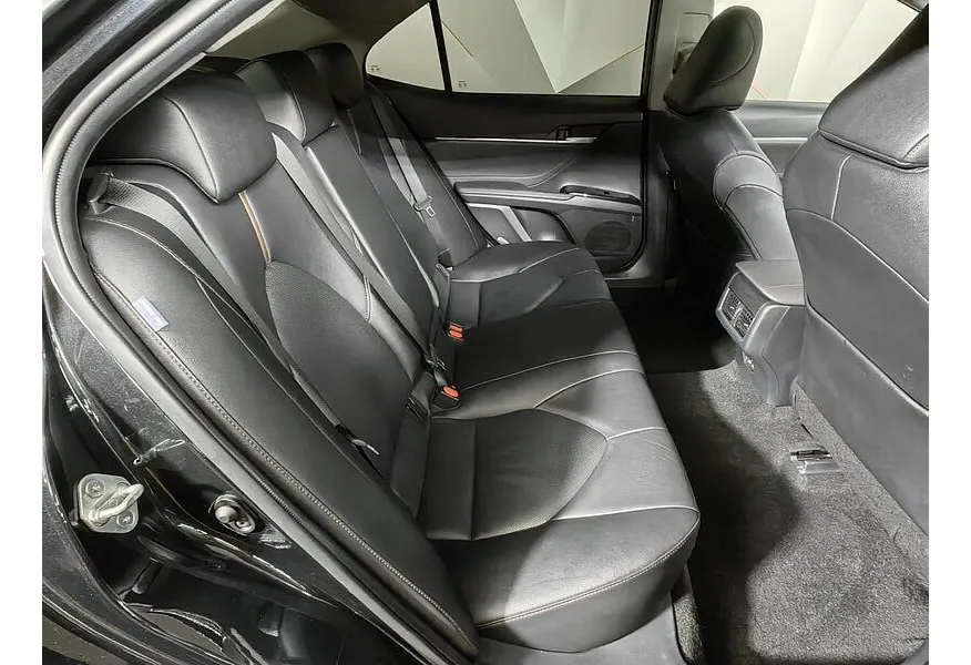 Toyota Camry 2.0 AT (150 л.с.) Черный в АВИЛОН. Слайд №15