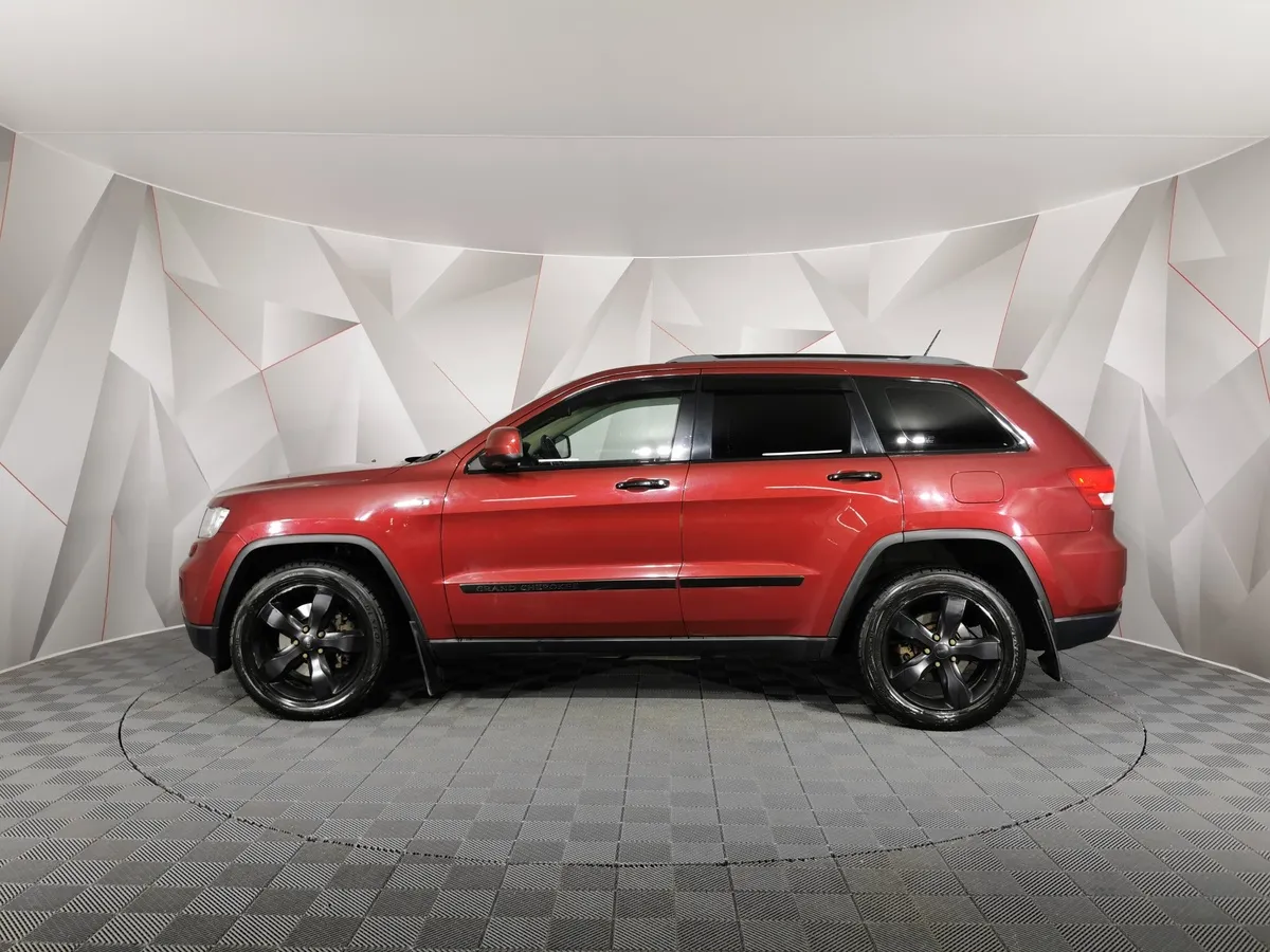 Jeep Grand Cherokee 3.6 AT (286 л.с.) Limited Красный в АВИЛОН. Слайд №5