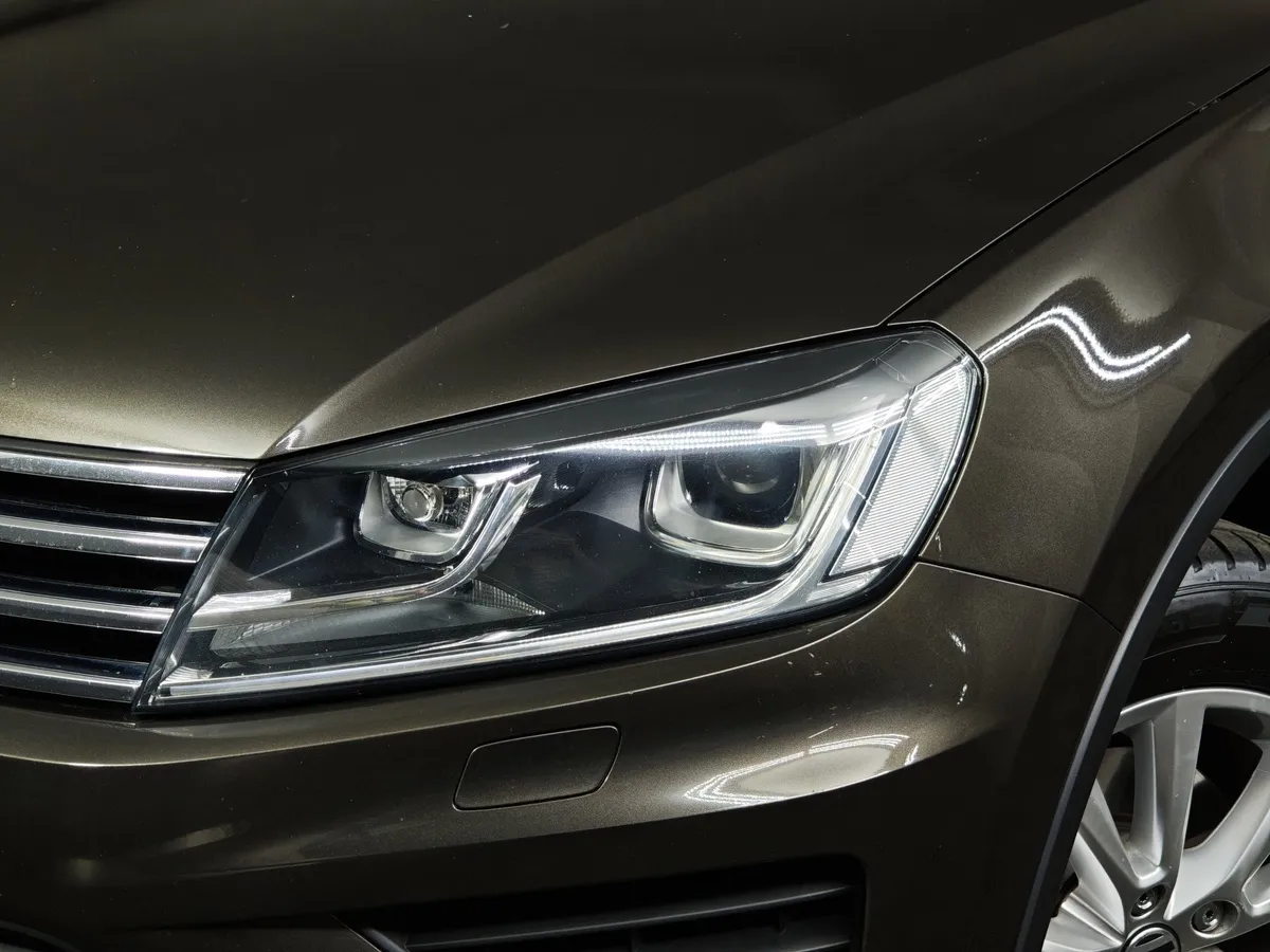 Volkswagen Touareg 3.6 FSI Tiptronic 4Motion (249 л.с.) V6 FSI Коричневый в АВИЛОН. Слайд №10
