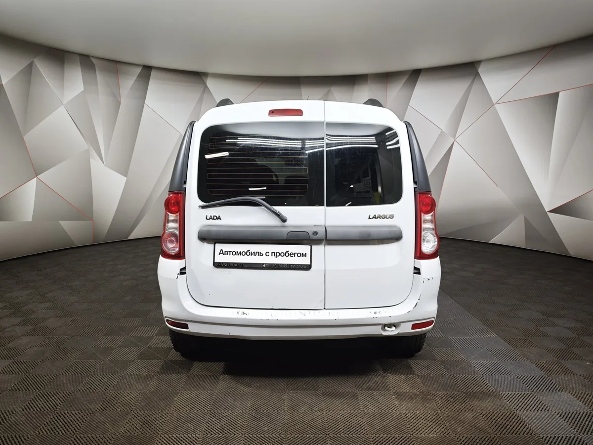 ВАЗ (Lada) Largus 1.6 MT 8 кл (5 мест) (87 л.с.) Белый в АВИЛОН. Слайд №8