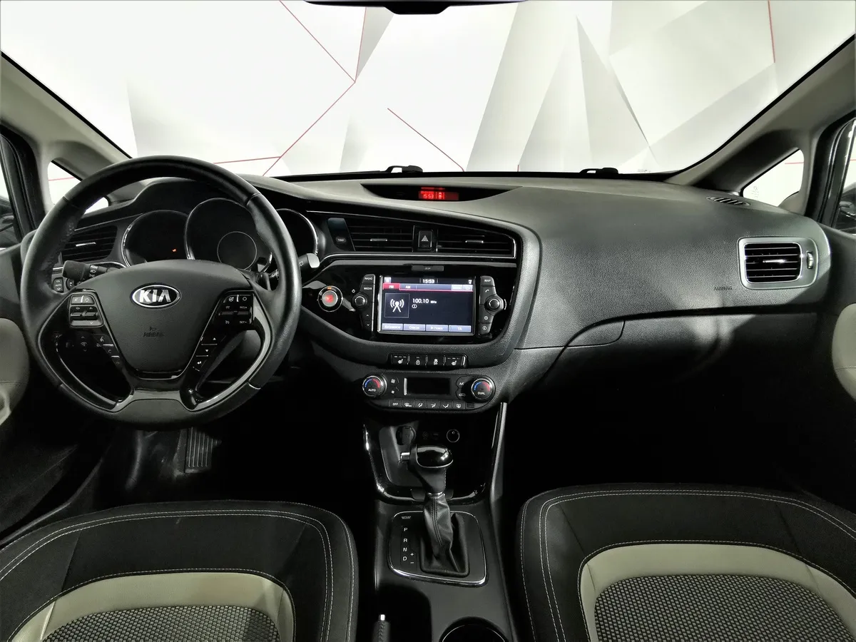 Kia Ceed 1.6 DCT (135 л.с.) Classic Серый в АВИЛОН. Слайд №13