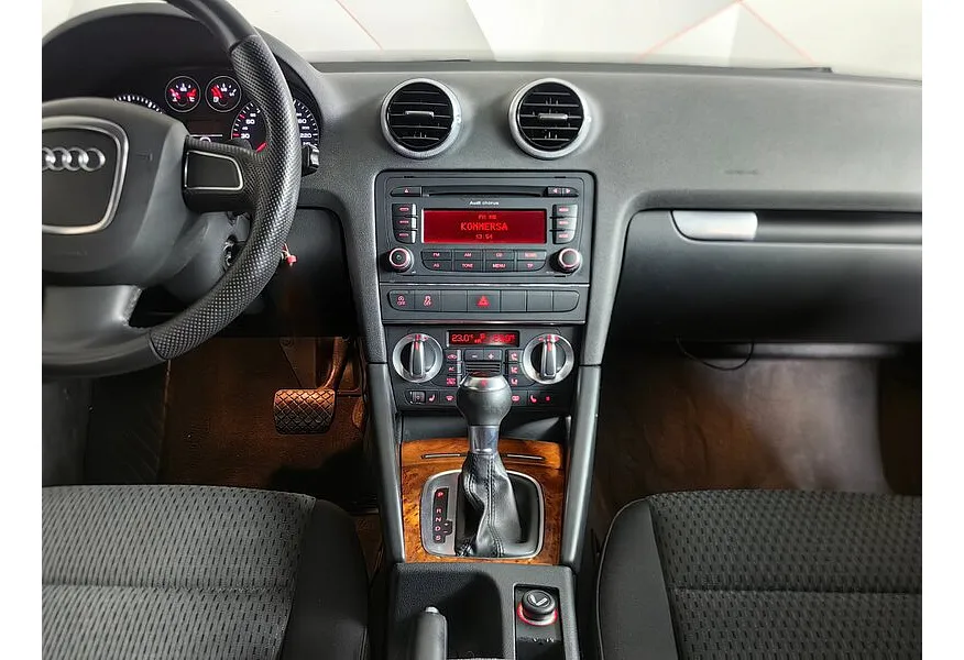 Audi A3 1.2 TFSI S-tronic (105 л.с.) Белый в АВИЛОН. Слайд №15