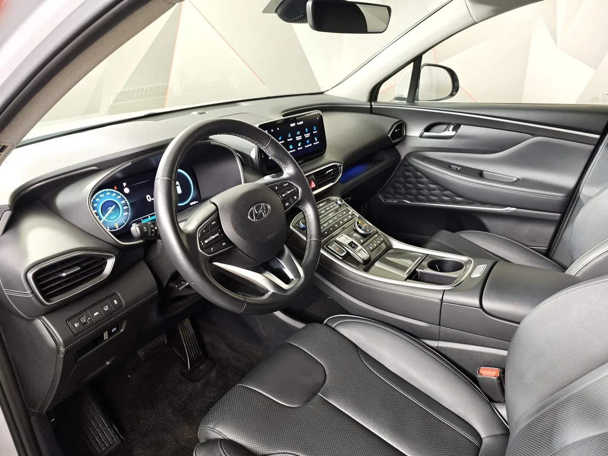 Hyundai Santa Fe 2.2 CRDi AWD 8AT (200 л.с.) High-Tech Белый в АВИЛОН. Слайд №19