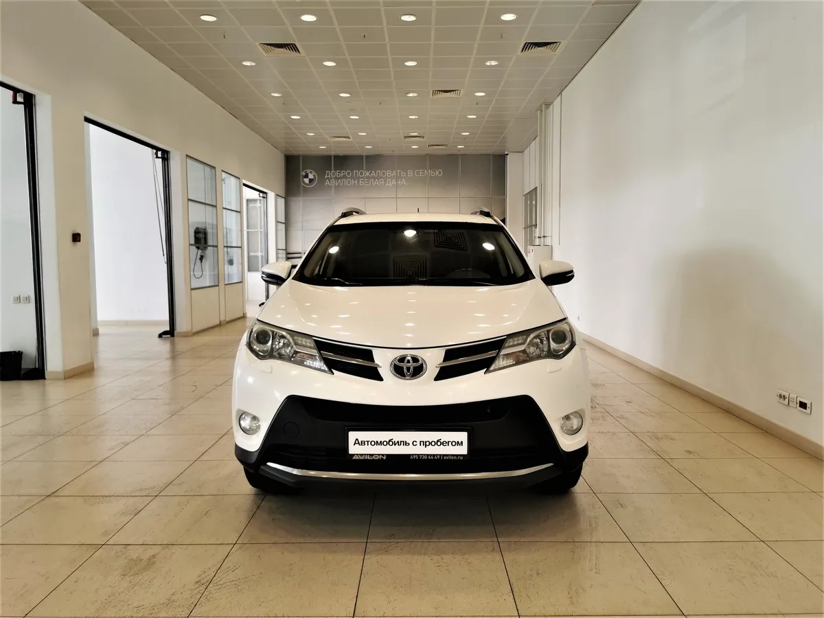 Toyota RAV4 2.2 D AT 4WD (150 л.с.) Комфорт Белый в АВИЛОН. Слайд №7
