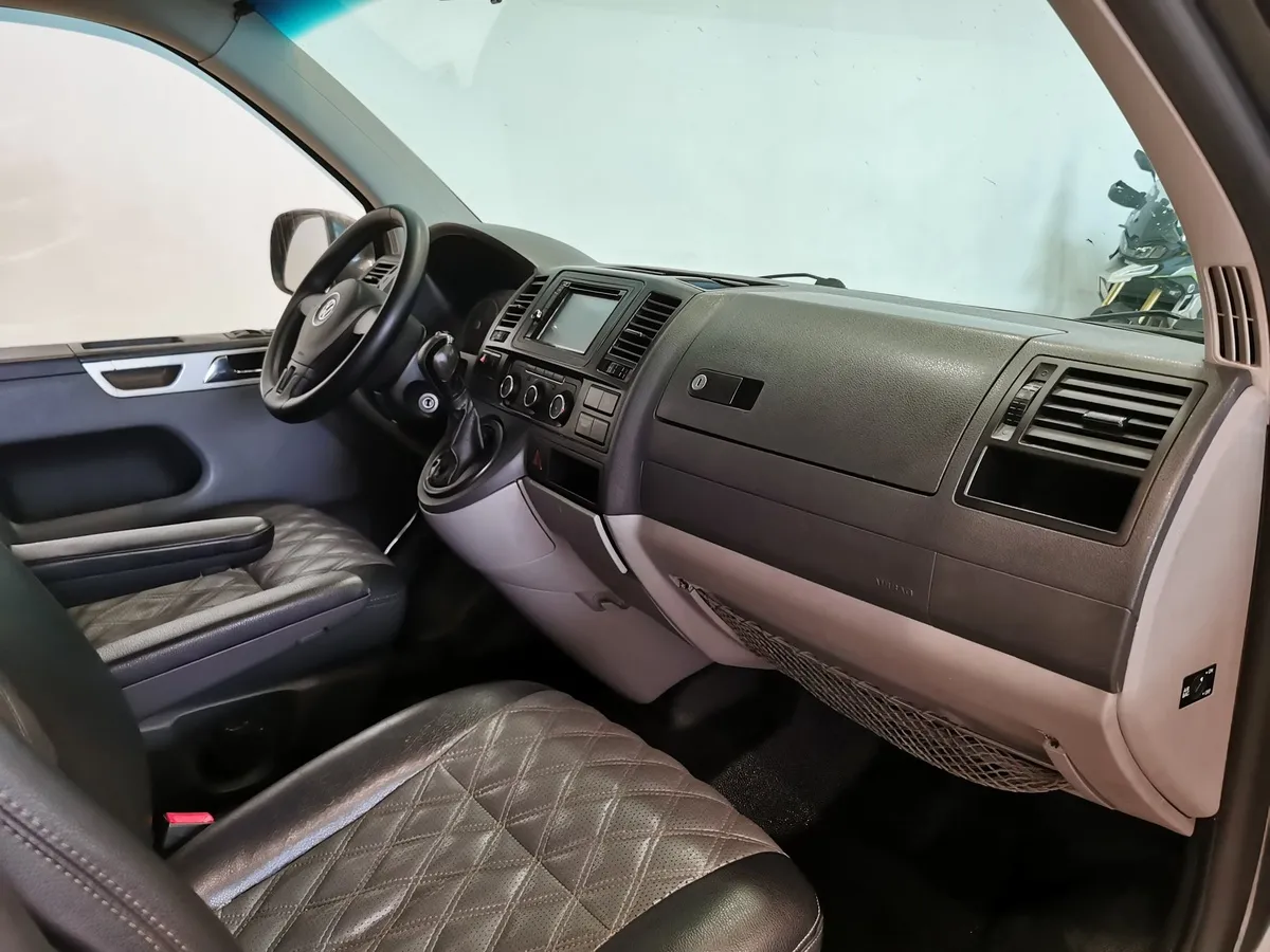 Volkswagen Caravelle 2.0 TDI DSG 4Motion L1 (150л.с.) Comfortline Серый в АВИЛОН. Слайд №10