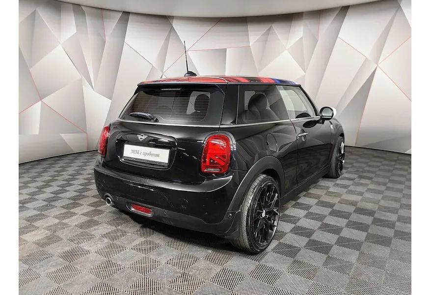 MINI 3 двери 1.5 AT (136 л.с.) Черный в АВИЛОН. Слайд №2