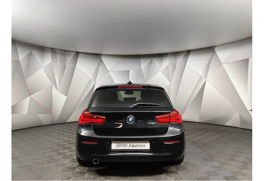 BMW 1 серия 116i AT (136 л.с.) Черный в АВИЛОН. Слайд №4