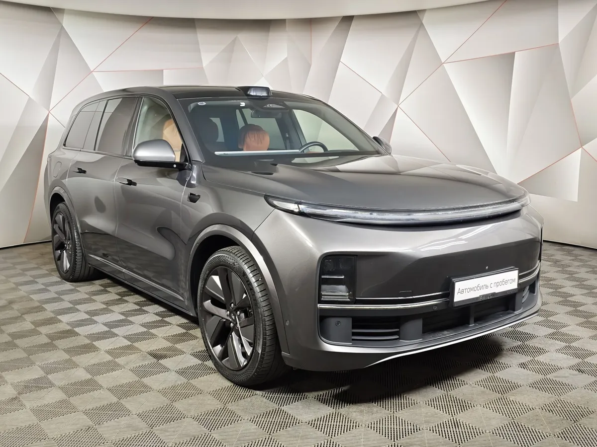 Li Auto L9 1.5 AT 4WD (449 л.с.) Max  Серый в АВИЛОН. Слайд №3