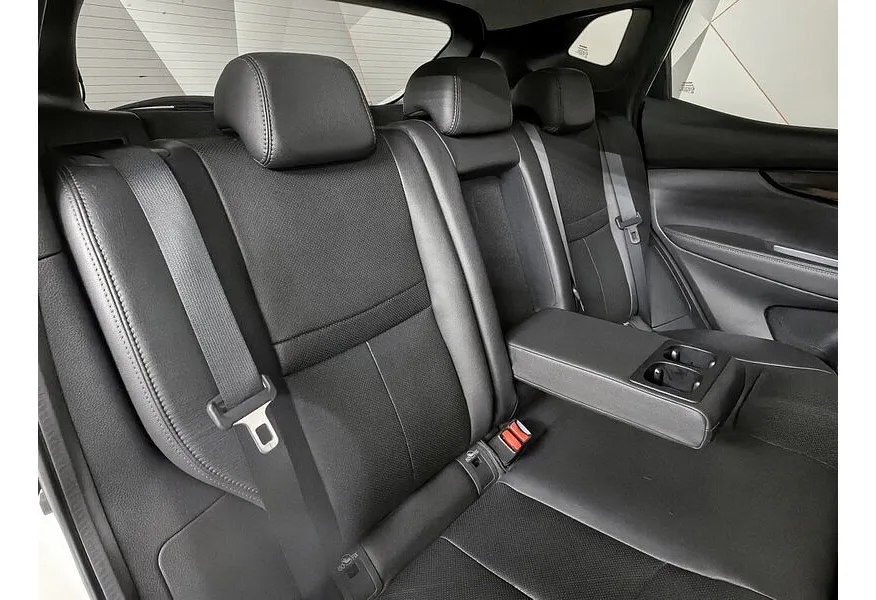 Nissan Qashqai 2.0 CVT AWD (144 л.с.) Белый в АВИЛОН. Слайд №17