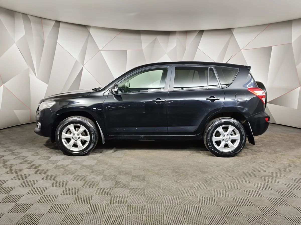 Toyota RAV4 2.0 CVT (158 л.с.) Черный в АВИЛОН. Слайд №5