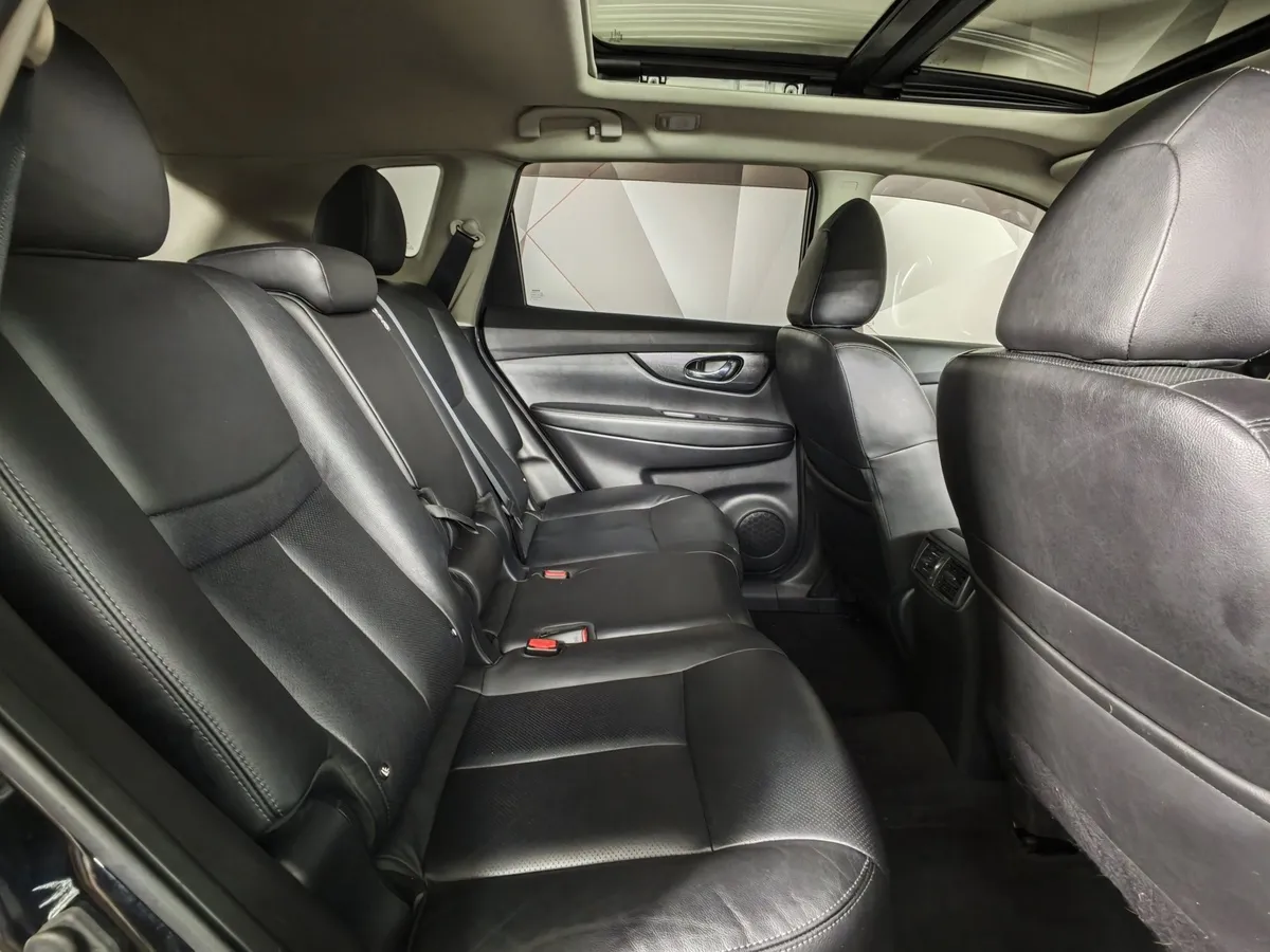 Nissan X-Trail 2.5 CVT AWD (171 л.с.) Черный в АВИЛОН. Слайд №16
