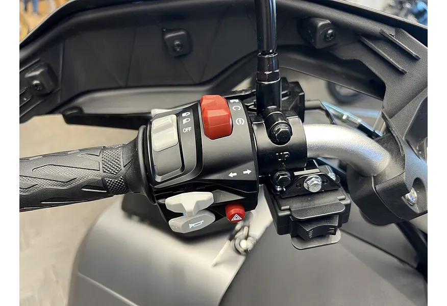 Benda Redstone 550 R2 499 см³ (45 л.с.) 45 499 Серый в АВИЛОН. Слайд №11