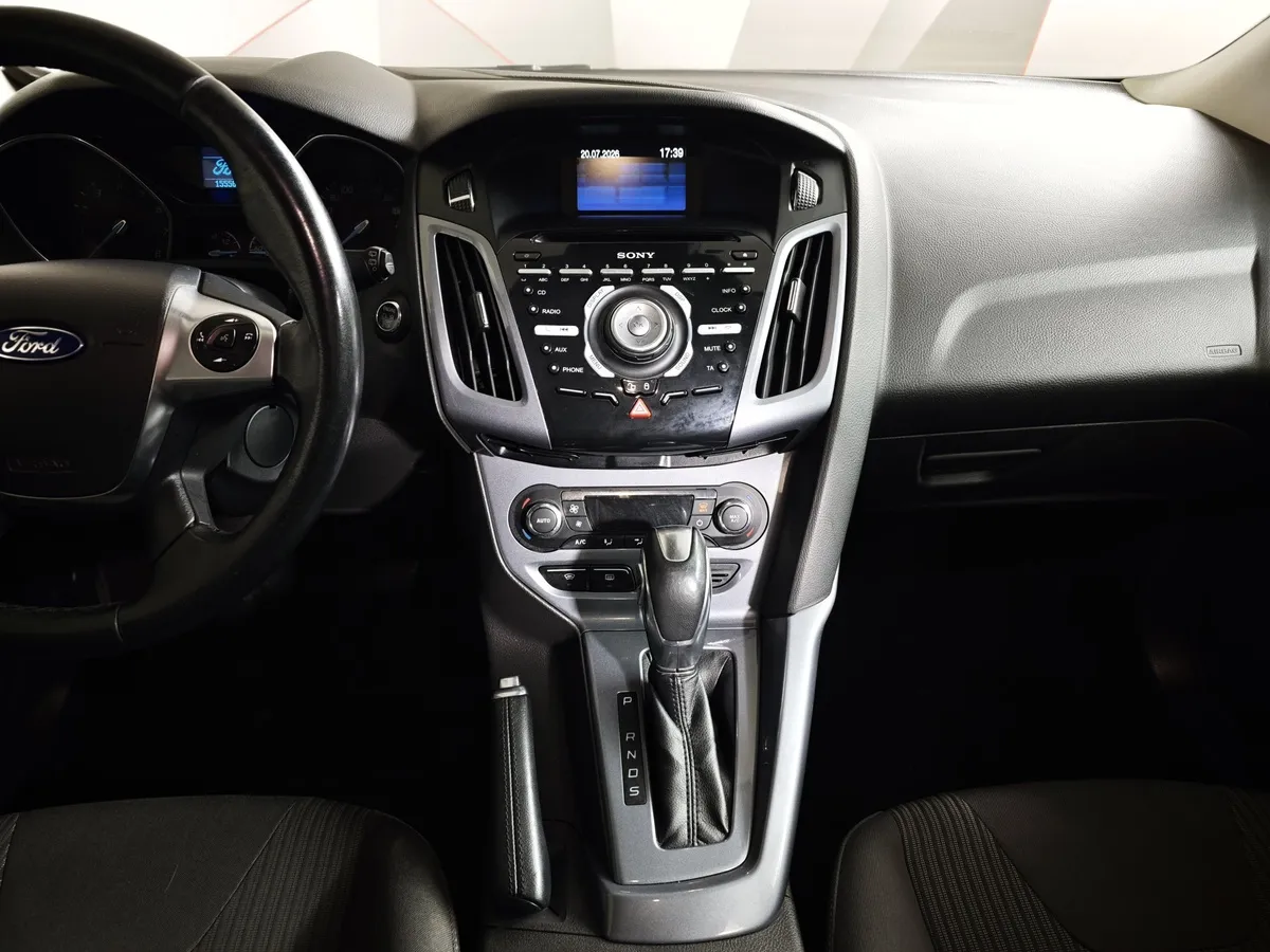 Ford Focus 1.6 PowerShift (125 л.с.) Titanium Серебристый в АВИЛОН. Слайд №14