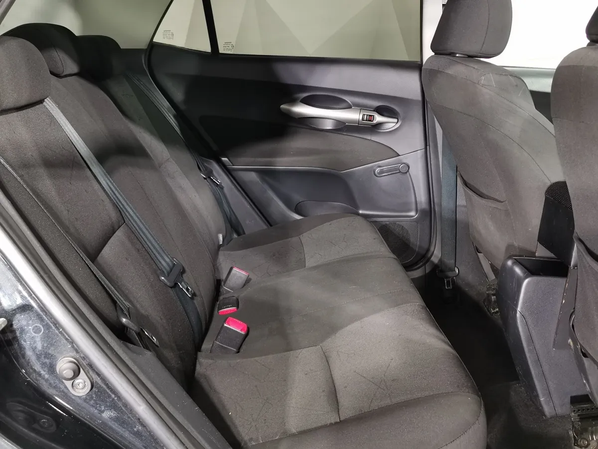 Toyota Auris 1.4 D-4D 5MMT (90 л.с.) Черный в АВИЛОН. Слайд №15