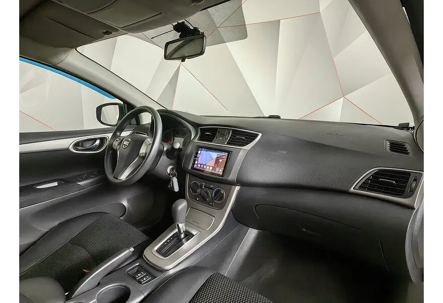 Nissan Sentra 1.6 CVT (117 л.с.) Серебристый в АВИЛОН. Слайд №12