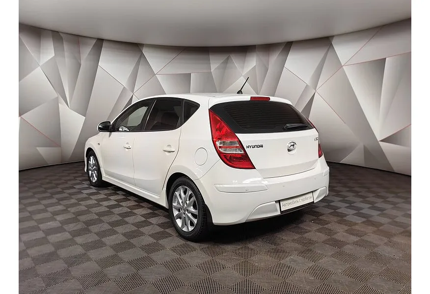 LIVE. Слайд №7