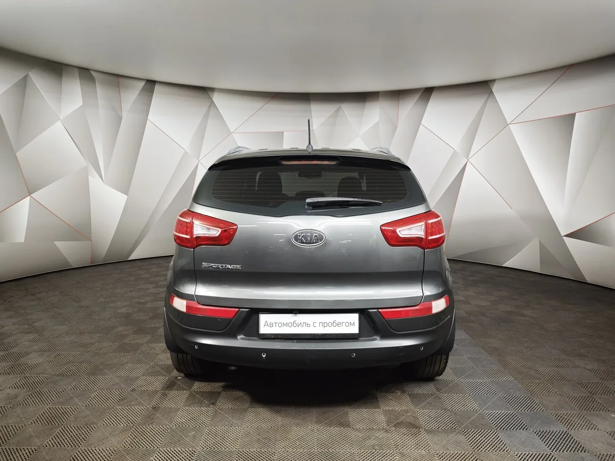 Kia Sportage 2.0 MT 4WD (150 л.с.) Серебристый в АВИЛОН. Слайд №8