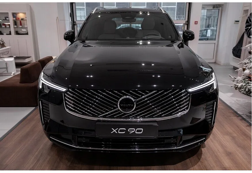 Volvo XC90 2.0 B6 mild hybrid AT AWD (7 мест) (300 л.с.) Ultra Bright Черный в АВИЛОН. Слайд №3