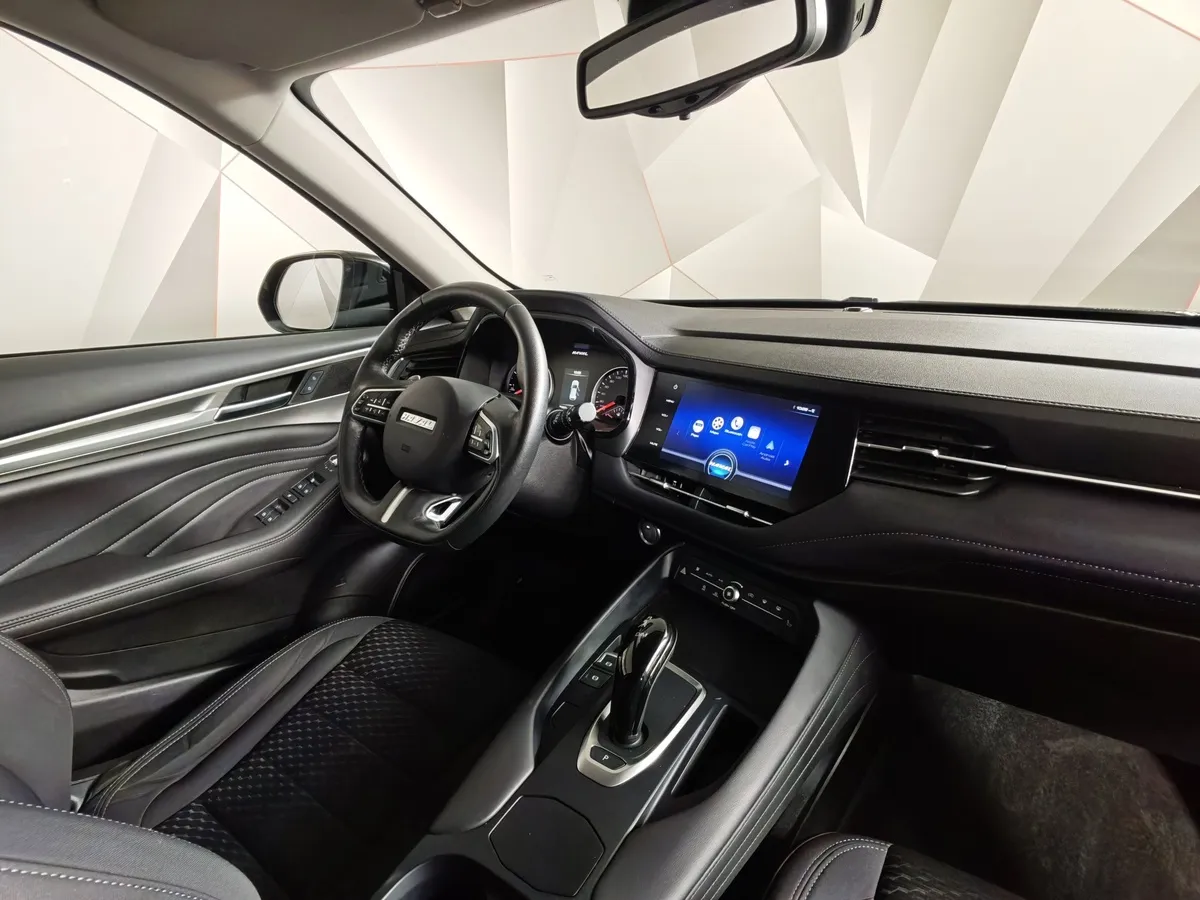 Haval F7 1.5 AT 4WD (150 л.с.) Elite Черный в АВИЛОН. Слайд №13