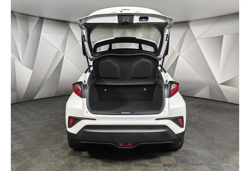 Toyota C-HR 2.0 CVT (148 л.с.) Белый в АВИЛОН. Слайд №12