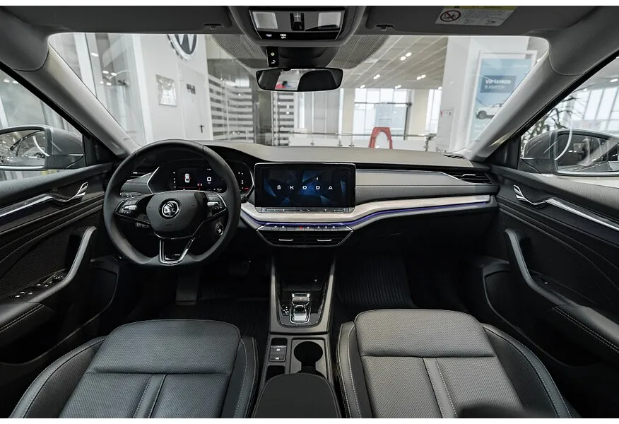 Skoda Octavia 1.4 AT FWD (150 л.с.) PRO Luxury Edition Серый в АВИЛОН. Слайд №7
