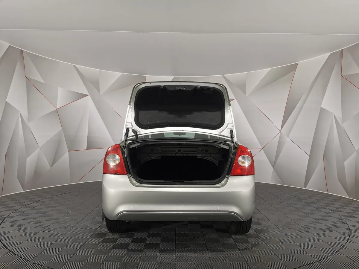 Ford Focus 1.6 AT (101 л.с.) Trend Серебристый в АВИЛОН. Слайд №10