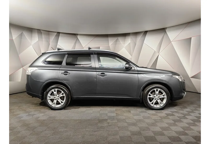 Mitsubishi Outlander 2.0 CVT 4WD (146 л.с.) Серый в АВИЛОН. Слайд №6