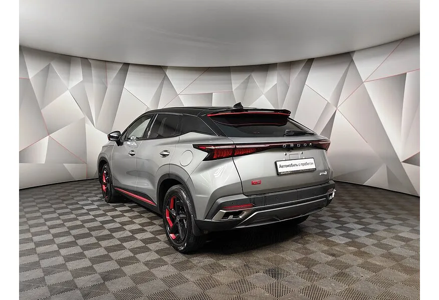 АВИЛОН - Omoda C5 1.5T CVT (147 л.с.) Ultimate (двухцветный, красные элементы экстерьера) Серебристый - slide 6