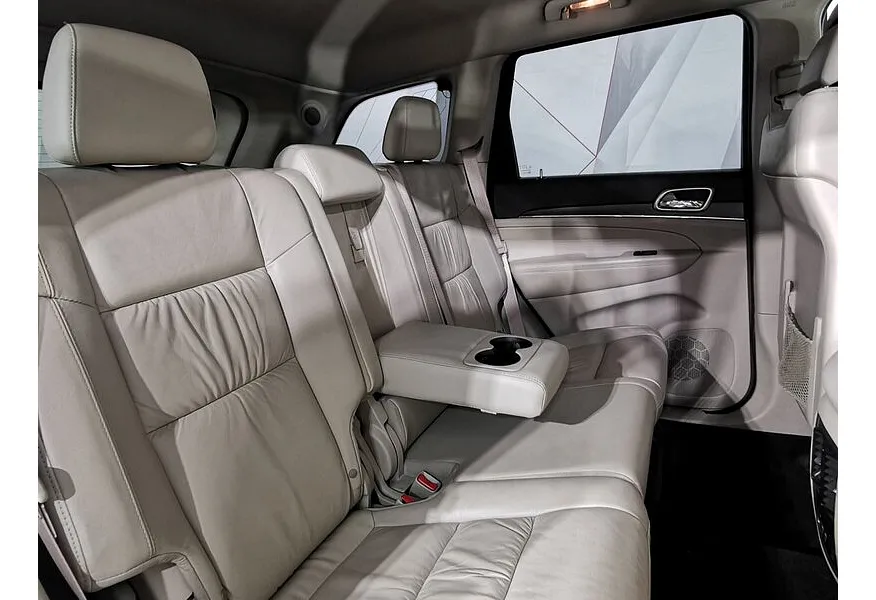 Jeep Grand Cherokee 3.6 AT AWD (286 л.с.) Белый в АВИЛОН. Слайд №16