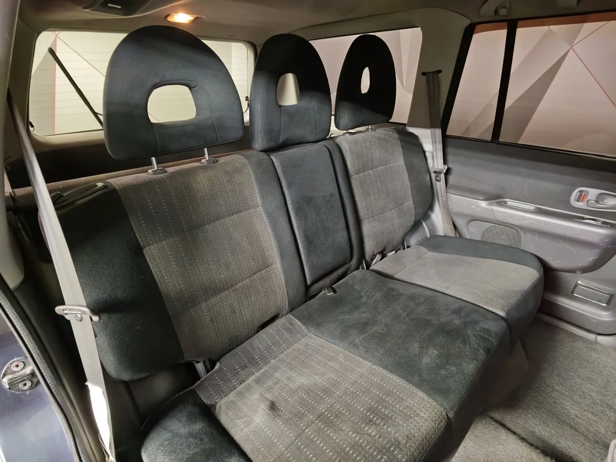 Mitsubishi Pajero Sport 2.5 TD MT 4WD (115 л.с.) Серый в АВИЛОН. Слайд №14