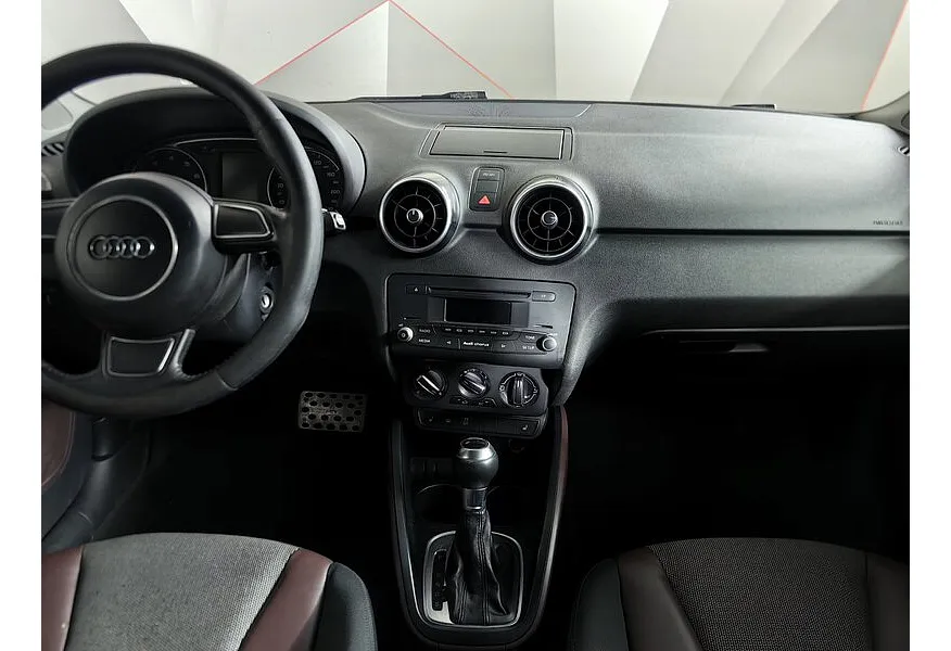 Audi A1 1.4 TFSI S-tronic (125 л.с.) Белый в АВИЛОН. Слайд №13