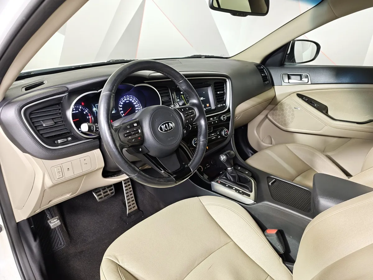Kia Optima 2.4 AT (180 л.с.) Comfort Белый в АВИЛОН. Слайд №18