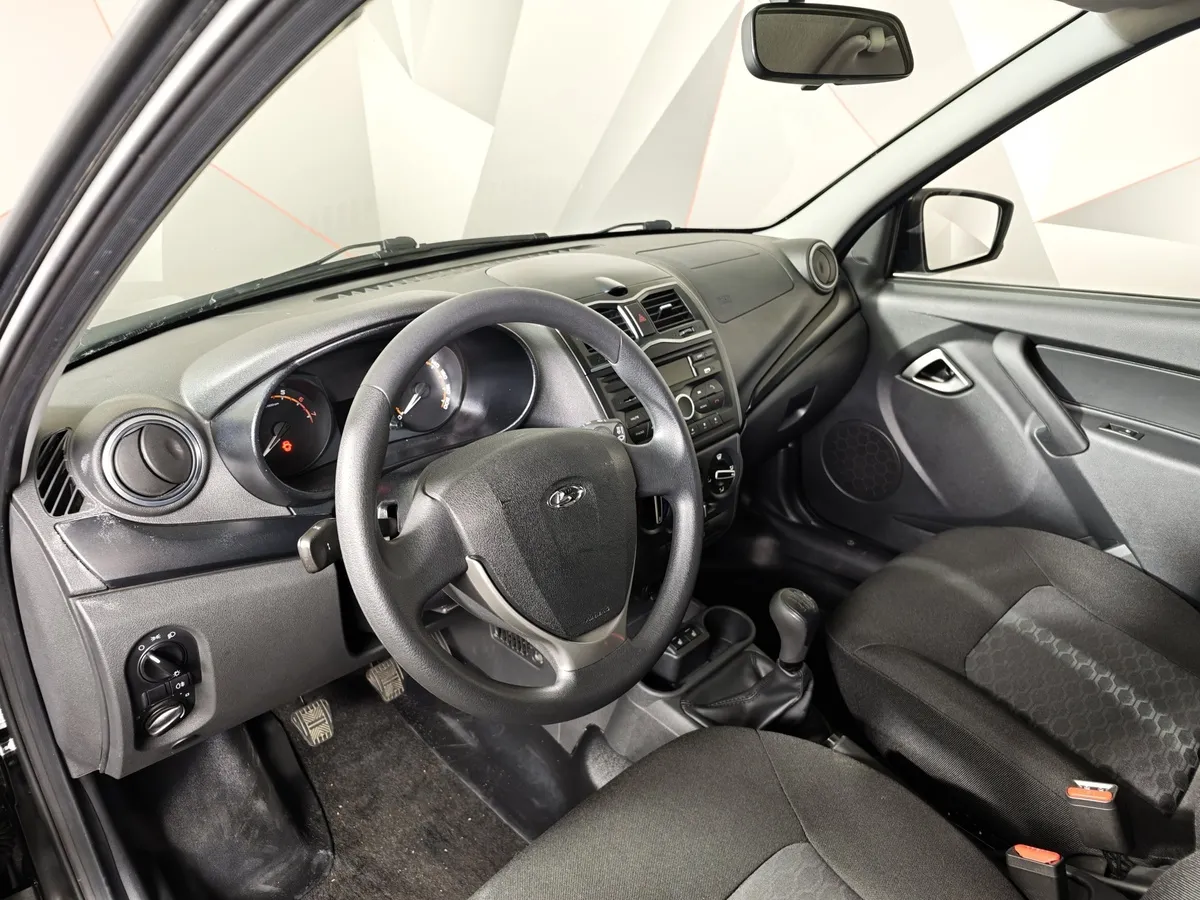 ВАЗ (Lada) Granta 1.6 MT 16кл (106 л.с.) Черный в АВИЛОН. Слайд №19