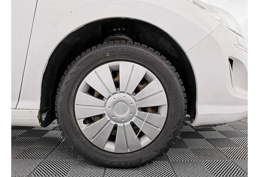 Peugeot 408 1.6 VTi AT (120 л.с.) Белый в АВИЛОН. Слайд №9 Peugeot 408 1.6 VTi AT (120 л.с.) Белый в АВИЛОН. Слайд №9